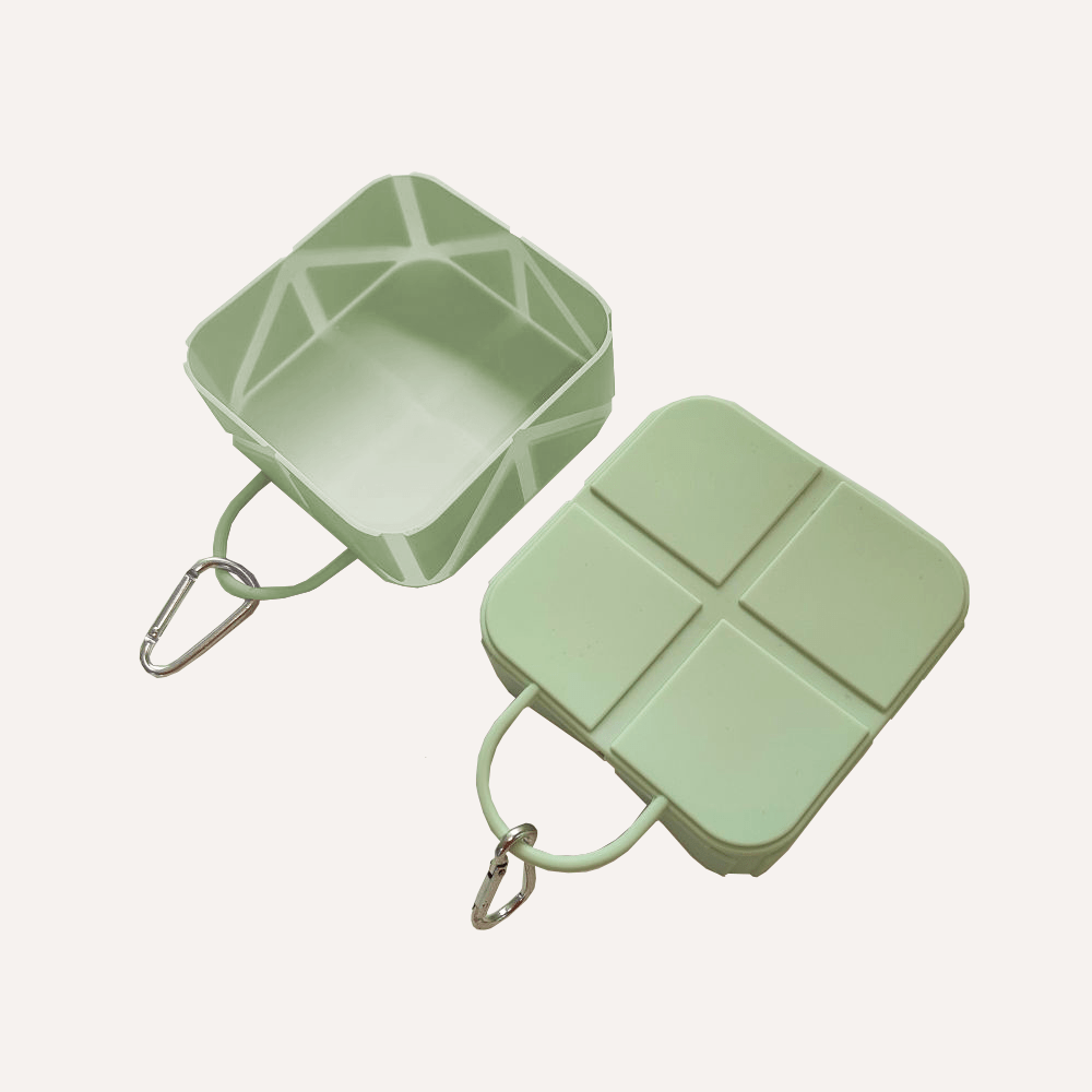 Foldable Pet Food & Water Bowl – Compact & Travel-Friendly