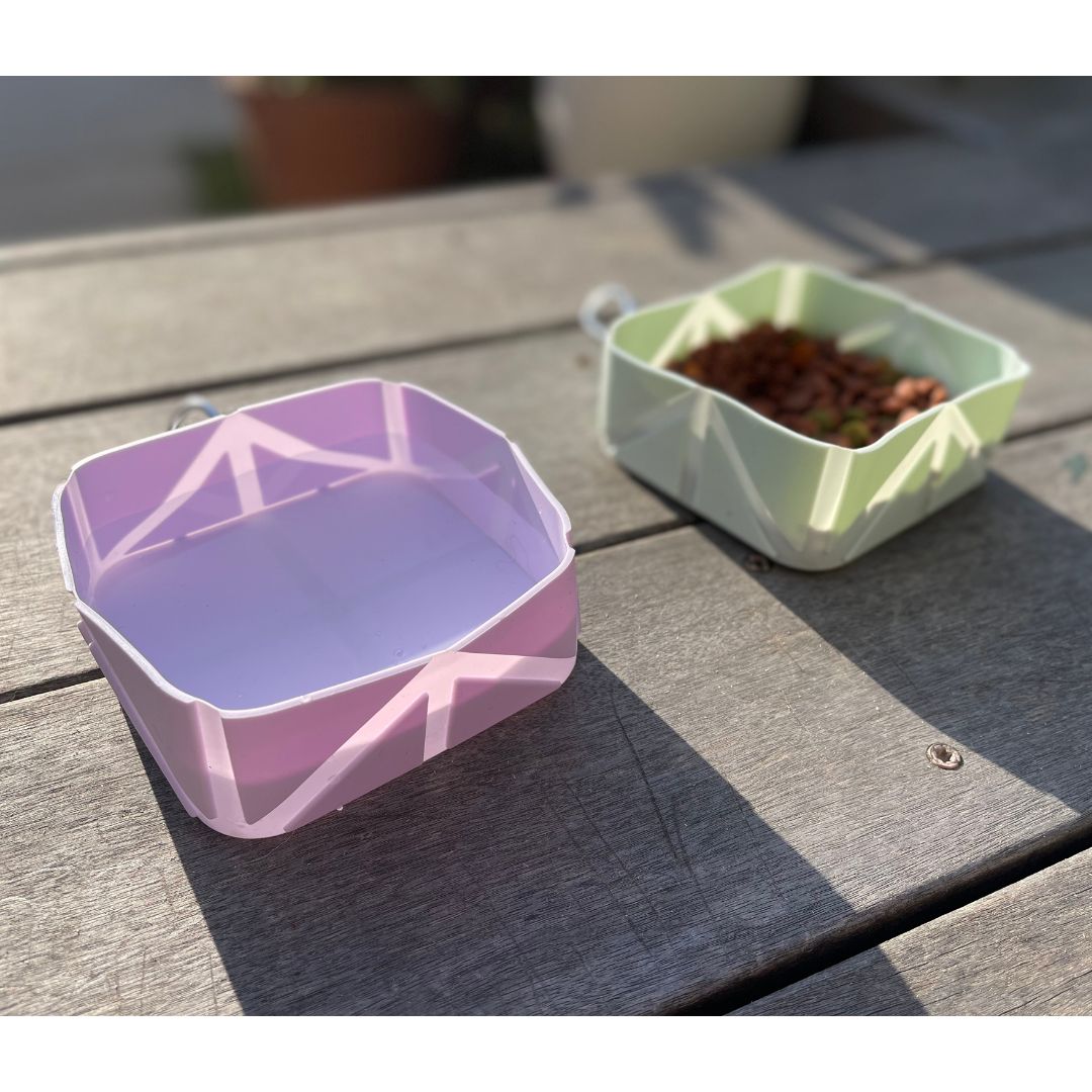 Foldable Pet Food & Water Bowl – Compact & Travel-Friendly